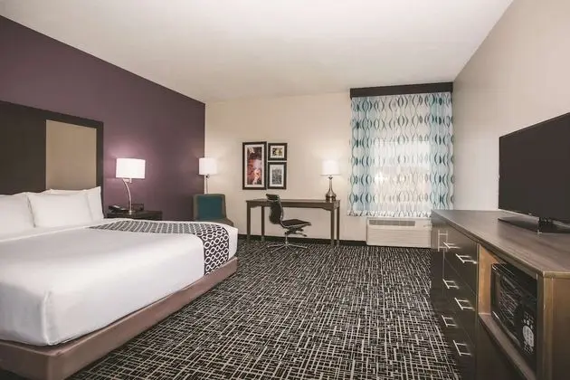 Oda, 1 En Büyük (King) Boy Yatak, Engellilere Uygun, Dağ Manzaralı (Mobility Accessible)