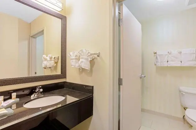 Oda, 2 Çift Kişilik Yatak, Sigara İçilmez