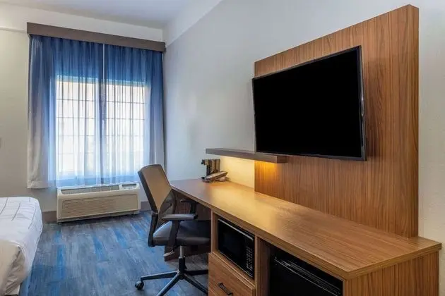 Oda, 2 Büyük (Queen) Boy Yatak, Sigara İçilmez