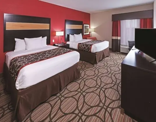 Oda, 2 Büyük (Queen) Boy Yatak, Sigara İçilmez