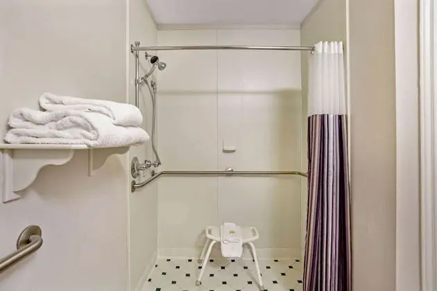 Oda, 1 En Büyük (King) Boy Yatak, Engellilere Uygun (Mobility/Hearing Impaired Accessible)