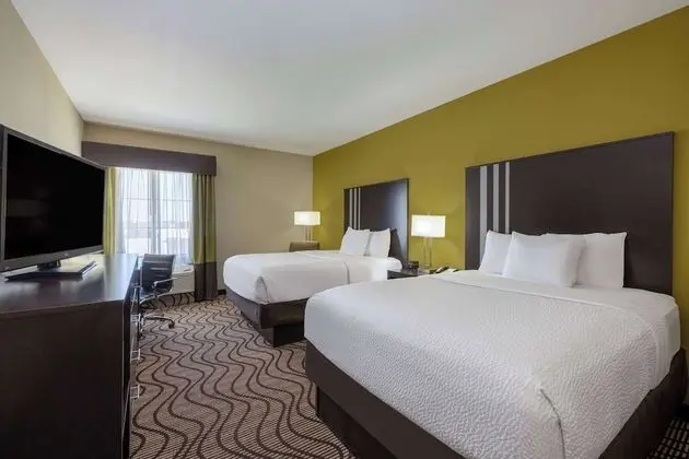 Oda, 2 Büyük (Queen) Boy Yatak, Sigara İçilmez