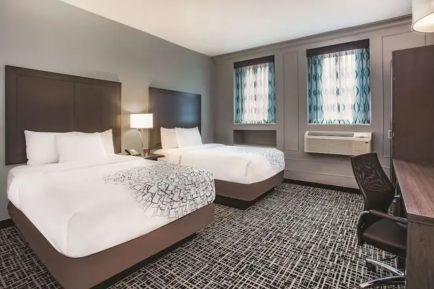 Deluxe Oda, 2 Çift Kişilik Yatak, Sigara İçilmez
