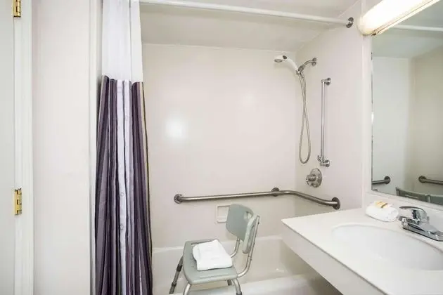 Oda, 2 Çift Kişilik Yatak, Engellilere Uygun, Sigara İçilmez (Mobility/Hearing Impaired Accessible)