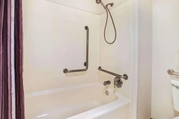 Oda, 1 Çift Kişilik Yatak, Engellilere Uygun, Sigara İçilmez (Mobility Accessible)