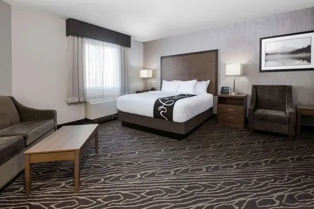 Deluxe Süit, 1 En Büyük (King) Boy Yatak, Sigara İçilmez (Deluxe Executive Suite)