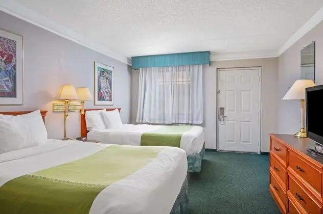 2 Double Beds, Mobility Accessible Room, Roll-In Shower, Non-Smoking