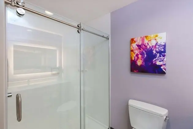 Oda, 2 Büyük (Queen) Boy Yatak, Sigara İçilmez