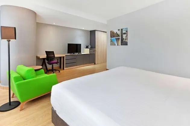 Room, 1 King Bed, Non Smoking