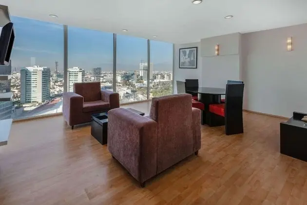 Presidential Süit, Birden Çok Yatak, Sigara İçilmez (City/Mountain View)