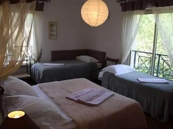 Standard Üç Kişilik Oda, Banyolu/Duşlu, Bahçe Manzaralı