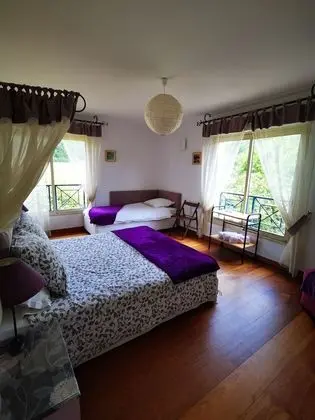 Standard Üç Kişilik Oda, Banyolu/Duşlu, Bahçe Manzaralı