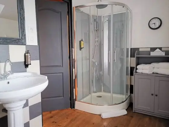 Junior Dört Kişilik Oda, Sigara İçilmez, Göl Manzaralı (Geographie)