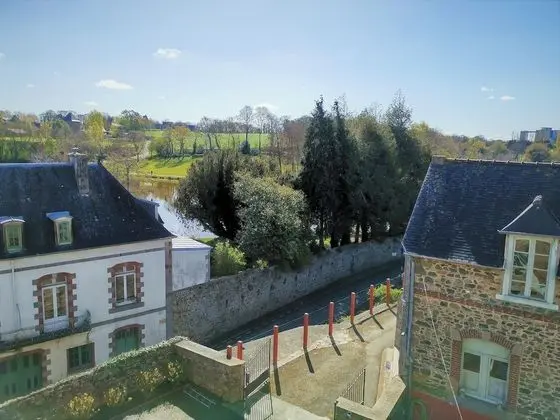 Junior Dört Kişilik Oda, Sigara İçilmez, Göl Manzaralı (Geographie)