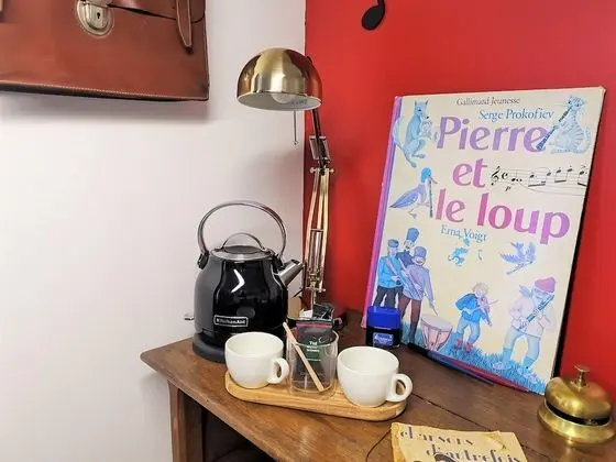 Junior Tek Büyük Yataklı Oda, Sigara İçilmez, Şehir Manzaralı (Musique)