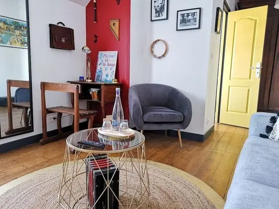 Junior Tek Büyük Yataklı Oda, Sigara İçilmez, Şehir Manzaralı (Musique)