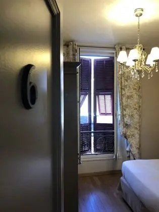 Basic Tek Büyük Yataklı Oda
