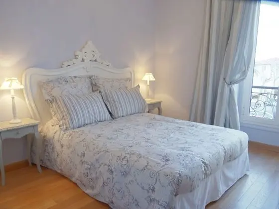 Üç Kişilik Oda