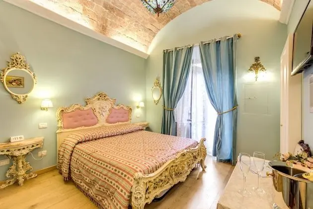 Tek Büyük Yataklı Oda