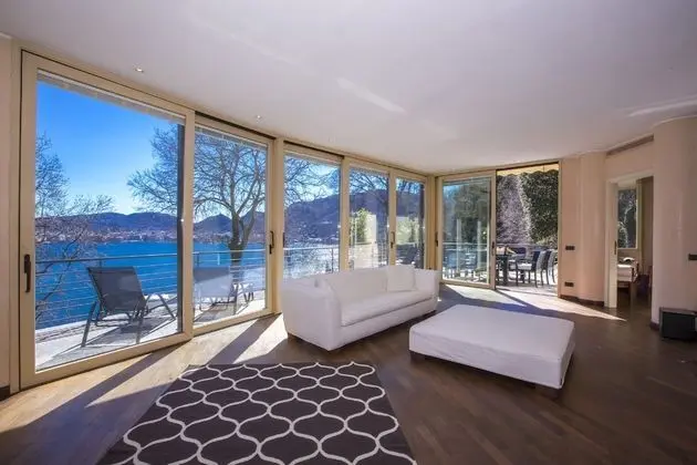 Villa, 4 Yatak Odası, Kişiye Özel Havuzlu, Göl Manzaralı