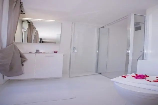 Villa, 4 Yatak Odası, Kişiye Özel Havuzlu, Göl Manzaralı
