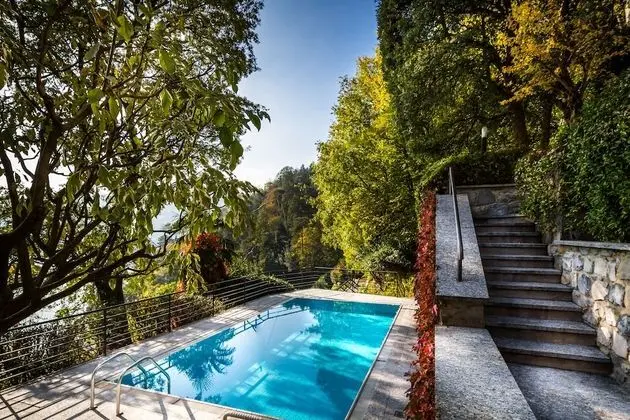 Villa, 4 Yatak Odası, Kişiye Özel Havuzlu, Göl Manzaralı