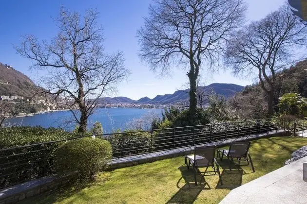 Villa, 4 Yatak Odası, Kişiye Özel Havuzlu, Göl Manzaralı