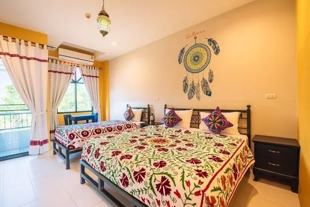 Deluxe Triple Room with Mountain View (FES)