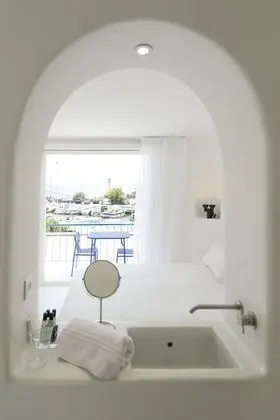 Tek Büyük Yataklı Oda, Balkon, Deniz Manzaralı (1st Floor)