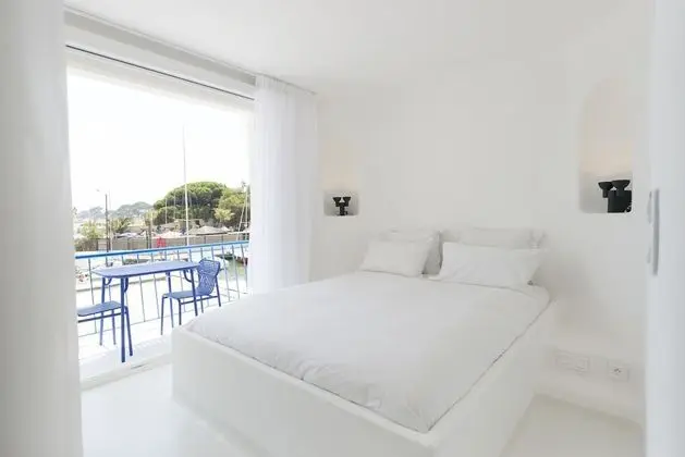 Tek Büyük Yataklı Oda, Balkon, Deniz Manzaralı (1st Floor)
