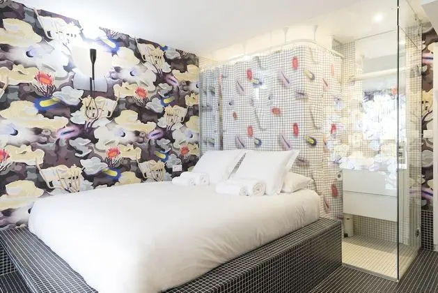Tek Büyük Yataklı Oda, Balkon, Deniz Manzaralı (1st Floor)