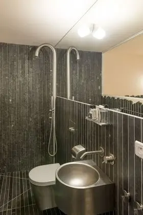 Tek Büyük Yataklı Oda, Balkon, Deniz Manzaralı (1st Floor)
