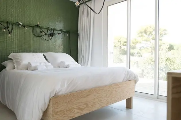 Tek Büyük Yataklı Oda (Pine Wood Side 1st Floor)