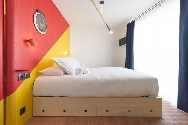 Tek Büyük Yataklı Oda (Pine Wood Side 2nd Floor)