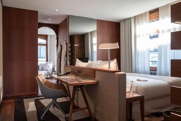 Eden Suite
