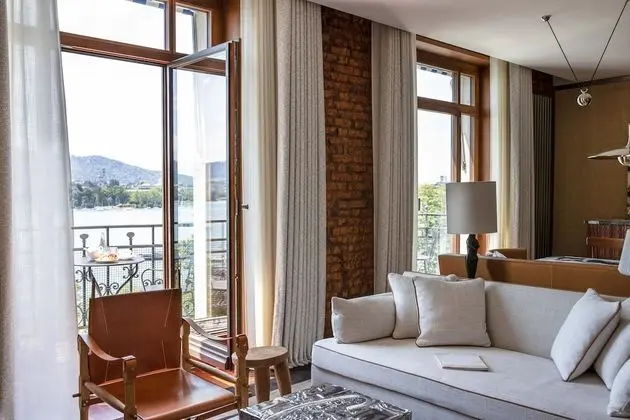 Eden Suite