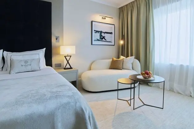 Standard Oda, 1 En Büyük (King) Boy Yatak, Avlu Manzaralı