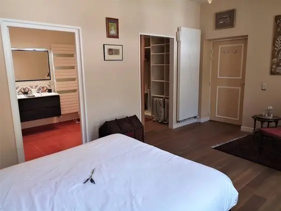 Exclusive Tek Büyük Yataklı Oda, Banyolu/Duşlu, Bahçe Manzaralı (Les Indes)