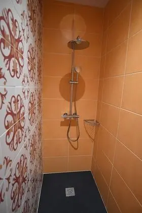 Exclusive Tek Büyük Yataklı Oda, Banyolu/Duşlu, Bahçe Manzaralı (Les Indes)