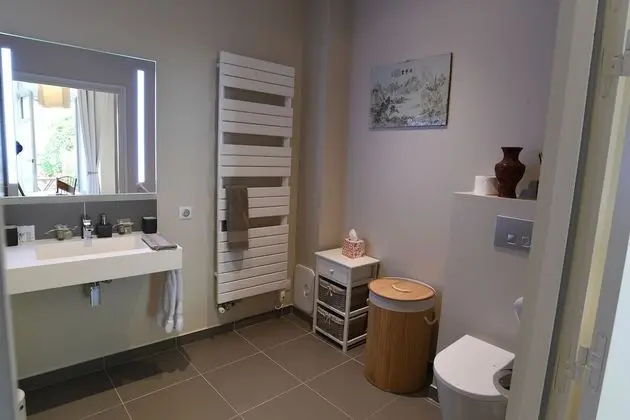 Luxury Tek Büyük Yataklı Oda, Banyolu/Duşlu, Bahçe Manzaralı (Orient)