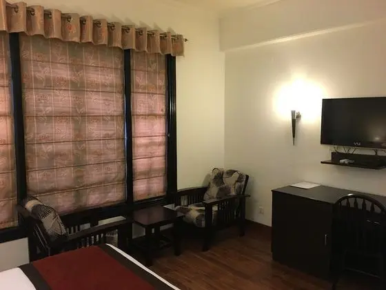 Deluxe Oda, Sigara İçilmez