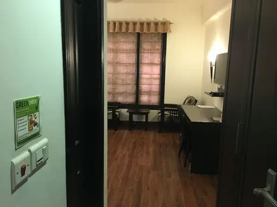 Deluxe Oda, Sigara İçilmez