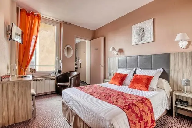 Comfort Tek Büyük Yataklı Oda