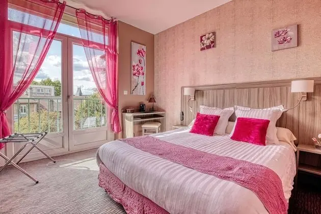 Comfort Tek Büyük Yataklı Oda