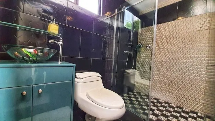 Junior Oda, 1 Büyük (Queen) Boy Yatak, Bahçe Manzaralı, Dağ Yamacı