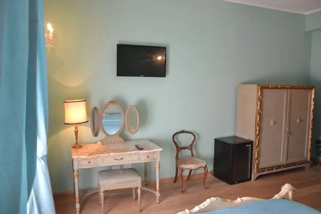 Tek Büyük Yataklı Oda