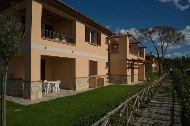 Comfort Apart Daire, 2 Yatak Odası, Mutfak, Bahçe Manzaralı