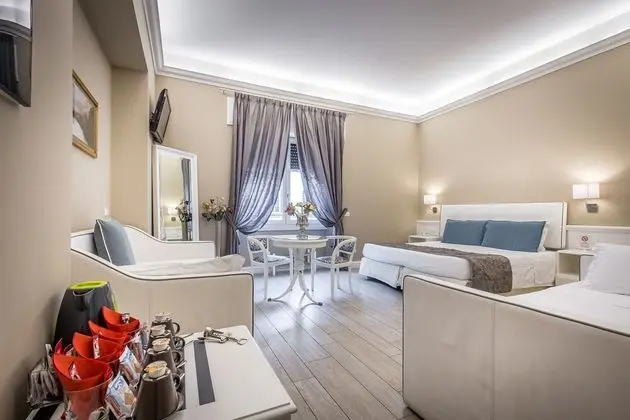 Comfort Dört Kişilik Oda