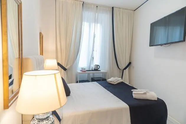 Standard Tek Büyük Yataklı Oda