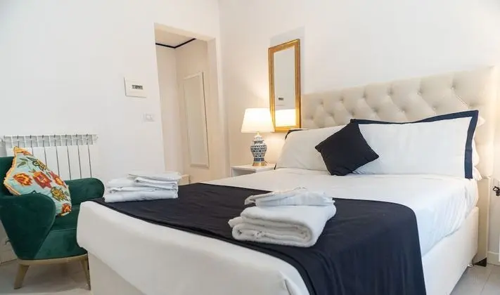 Standard Tek Büyük Yataklı Oda